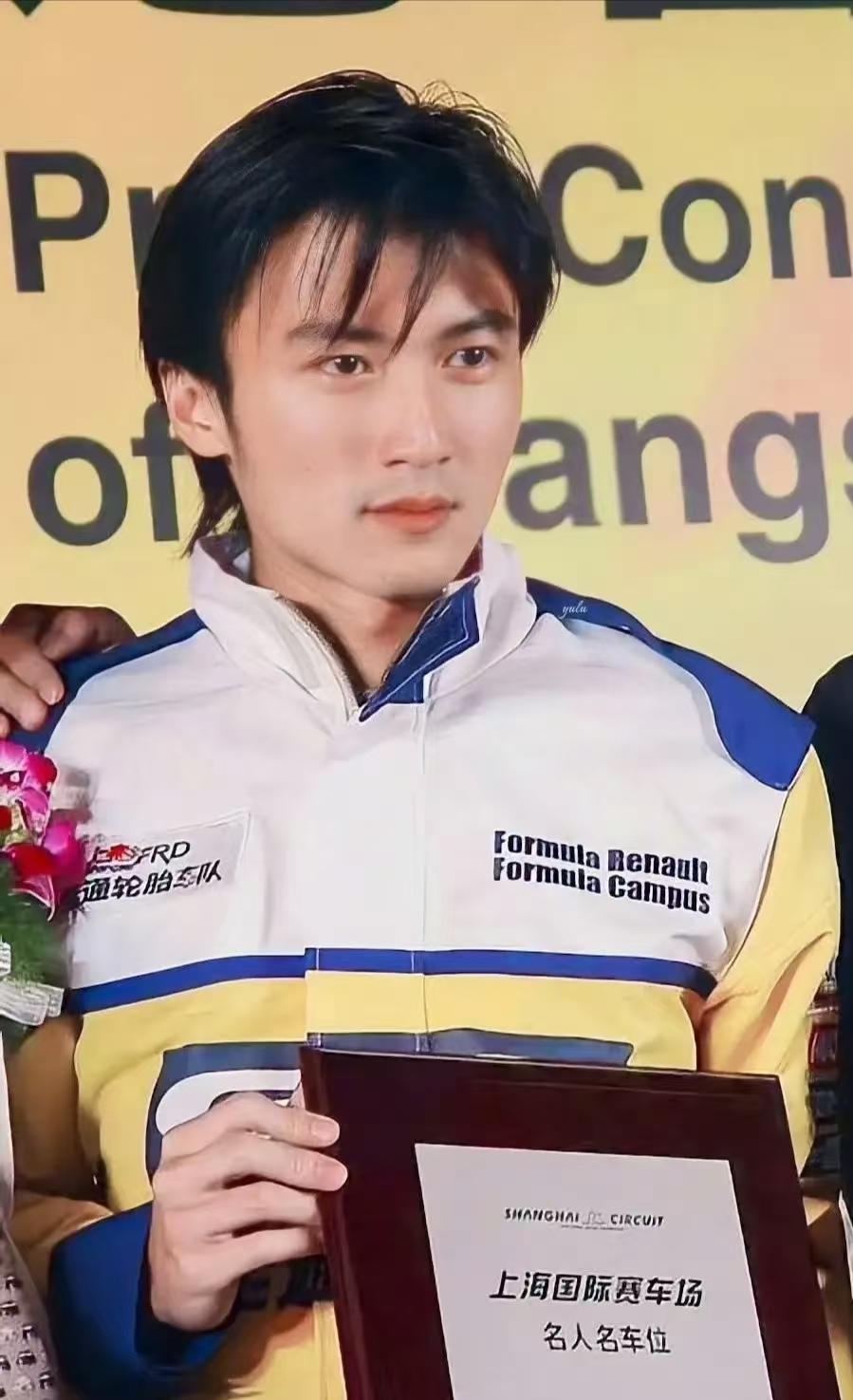 谢霆锋，太让人吃惊了！3月14日，F1中国大奖赛在上海开赛，谢霆锋一身机能服