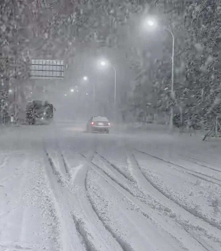 2025年12月9日，下午17：00点发布，河南省全省未来三天最新天气信息。冷