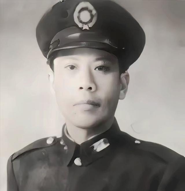 抗战胜利后，黄百韬带领第25军接受日军投降，由于搜刮的太厉害，日军第90旅团长抱