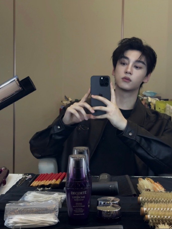 田栩宁5张自拍田栩宁自拍帅成啥了田栩宁5张自拍，田栩宁自拍帅成啥了呀，咱就说