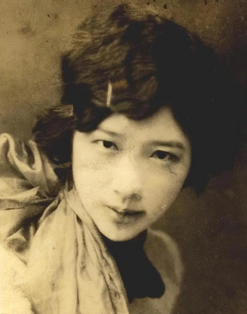 昨天晚上喝到高潮，突然想起视频微谁一下，我20年前就喝到兴奋点，必须给几个战友打