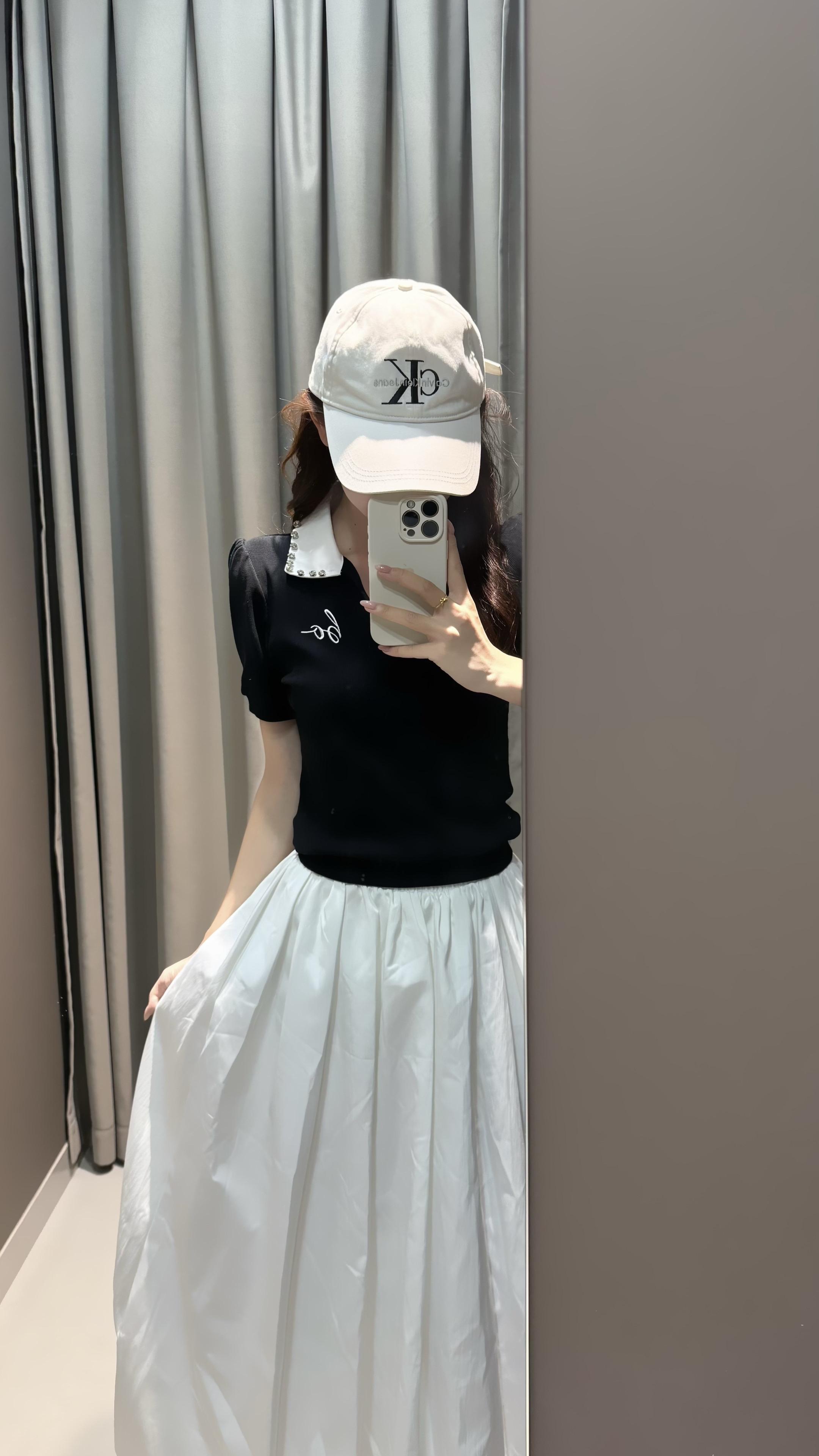 也许我会有一颗拥有 黄昏的梧桐树
