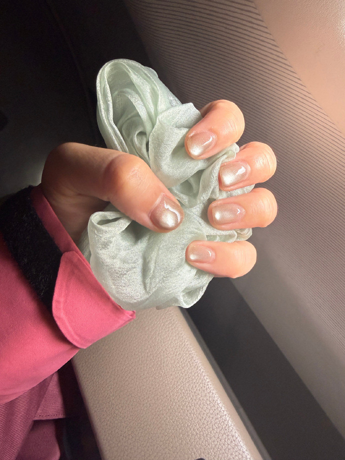 管乐加黄灿灿微信秀美甲我真的受不了了这个管乐简直追着黄灿灿杀像极了我和闺蜜炫