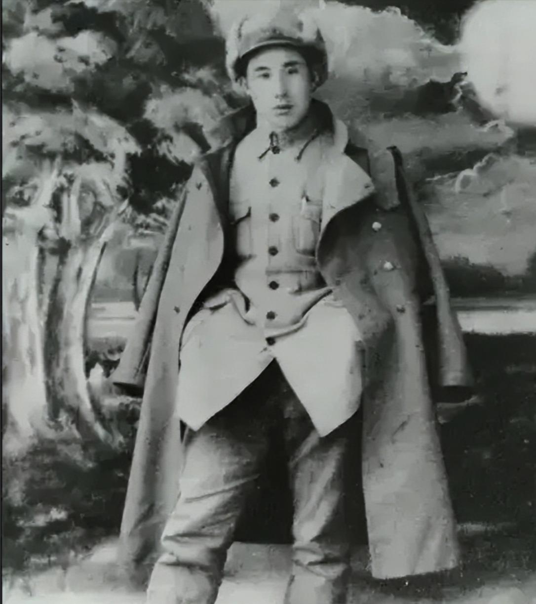 1949年，三野参谋长夫妇遭土匪伏击，双双遇害，幼子下落不明。粟裕震怒：“调主力