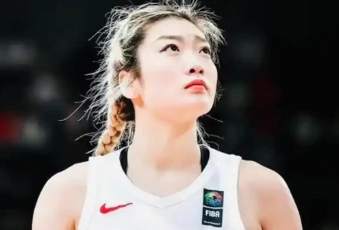 李梦落选女篮亚洲杯背后：队友发声与三巨头的沉默