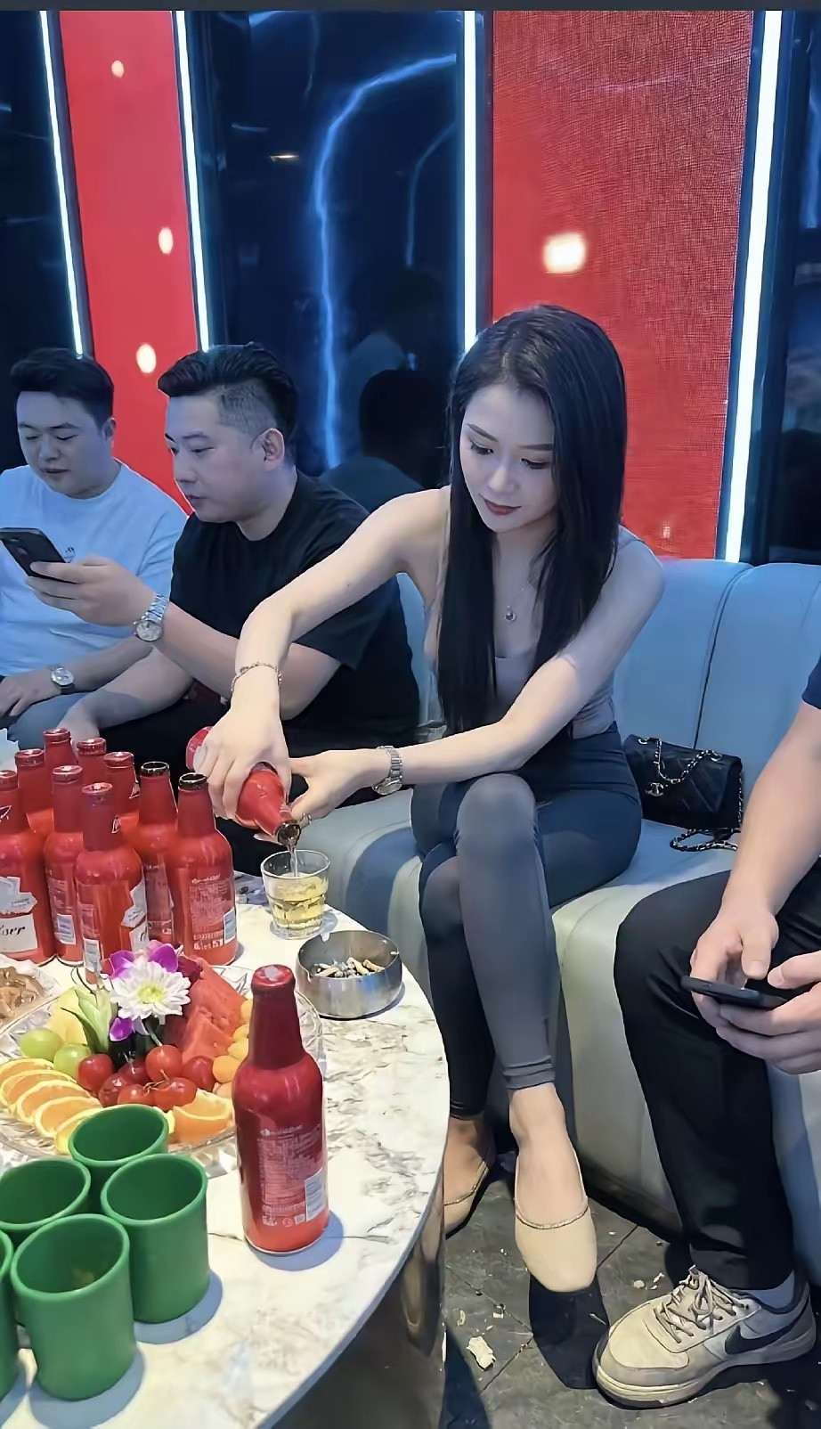 这啤酒啥牌子的，超市没见过呢