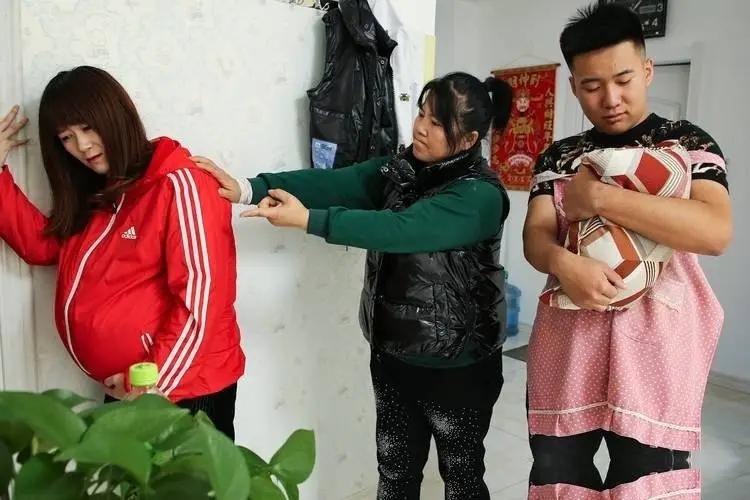 比生育率暴跌，更恐怖的事情发生了！中国人口性别比正在失控 5月22日，国家统