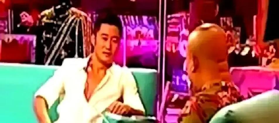 北京正白旗后裔和天津普通市民，联手扇了“出身论”一记耳光。吴京的《流浪地球3》