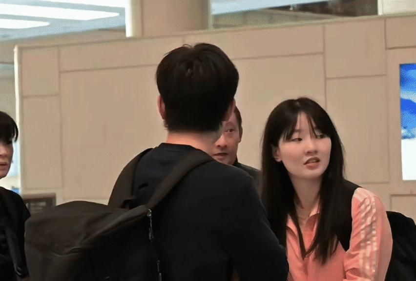 男乒头号外协张本智和、女乒头号外协张本美和，和他们的爸爸妈妈一家四口，一起踏上了