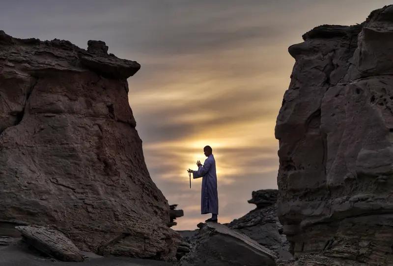 人最难悟透和看破的是什么?人最难悟透和看破的，往往藏在生活的细枝末节里。情关