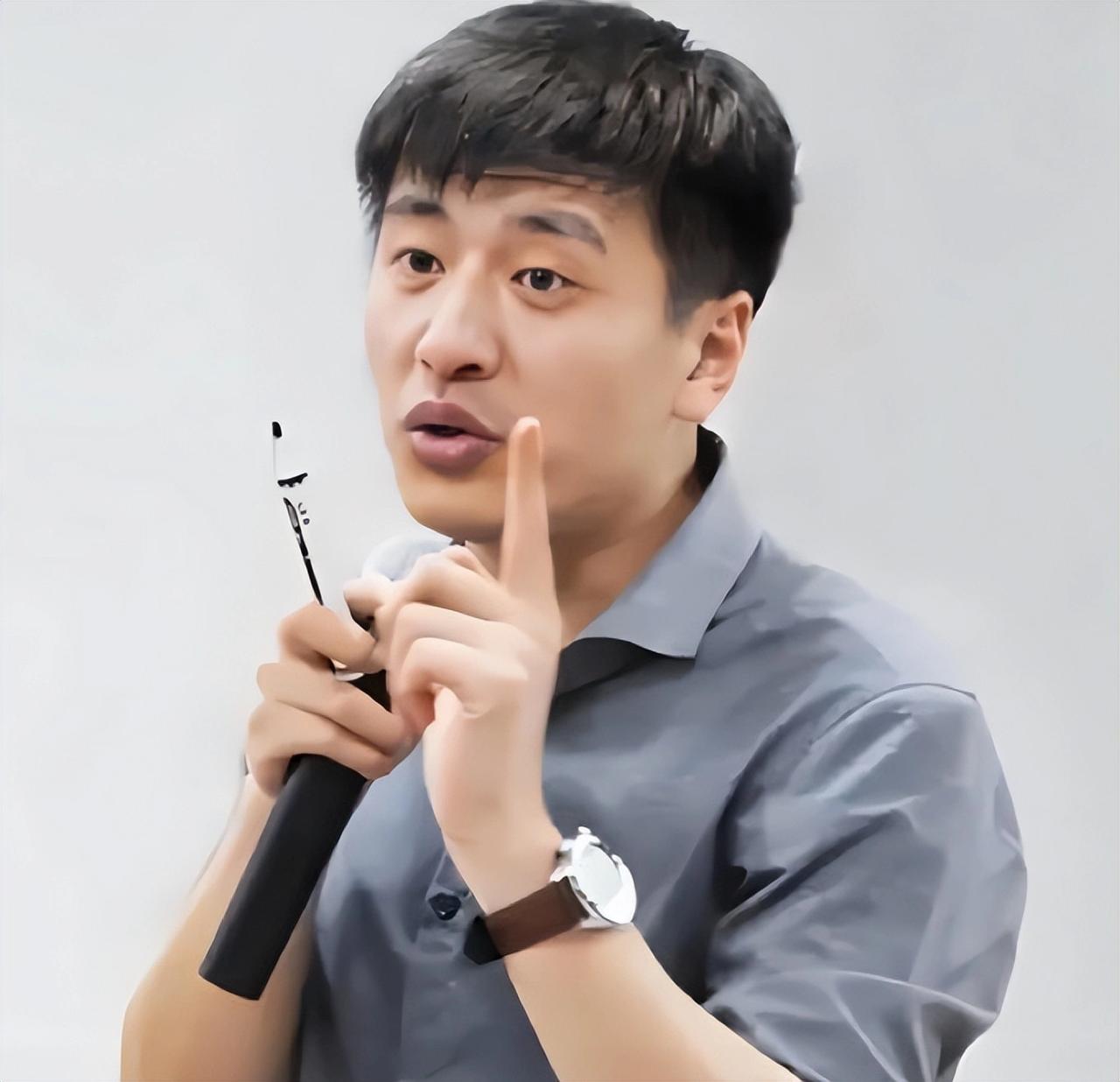 张雪峰曾说：“没有一技之长的人，到40岁就像秋天的蚂蚱，蹦跶不了几天。年轻时不觉