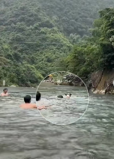 “有时你不信命真不行！”广东清远,，几个男子在河里游泳，其中一人突然体力不支，开