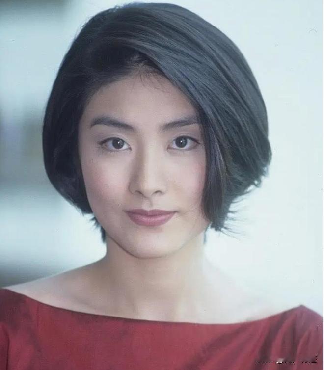 陈慧琳不漂亮吗？大家盘点香港经典美人的时候，她怎么经常被忽略？我个人觉得她挺漂