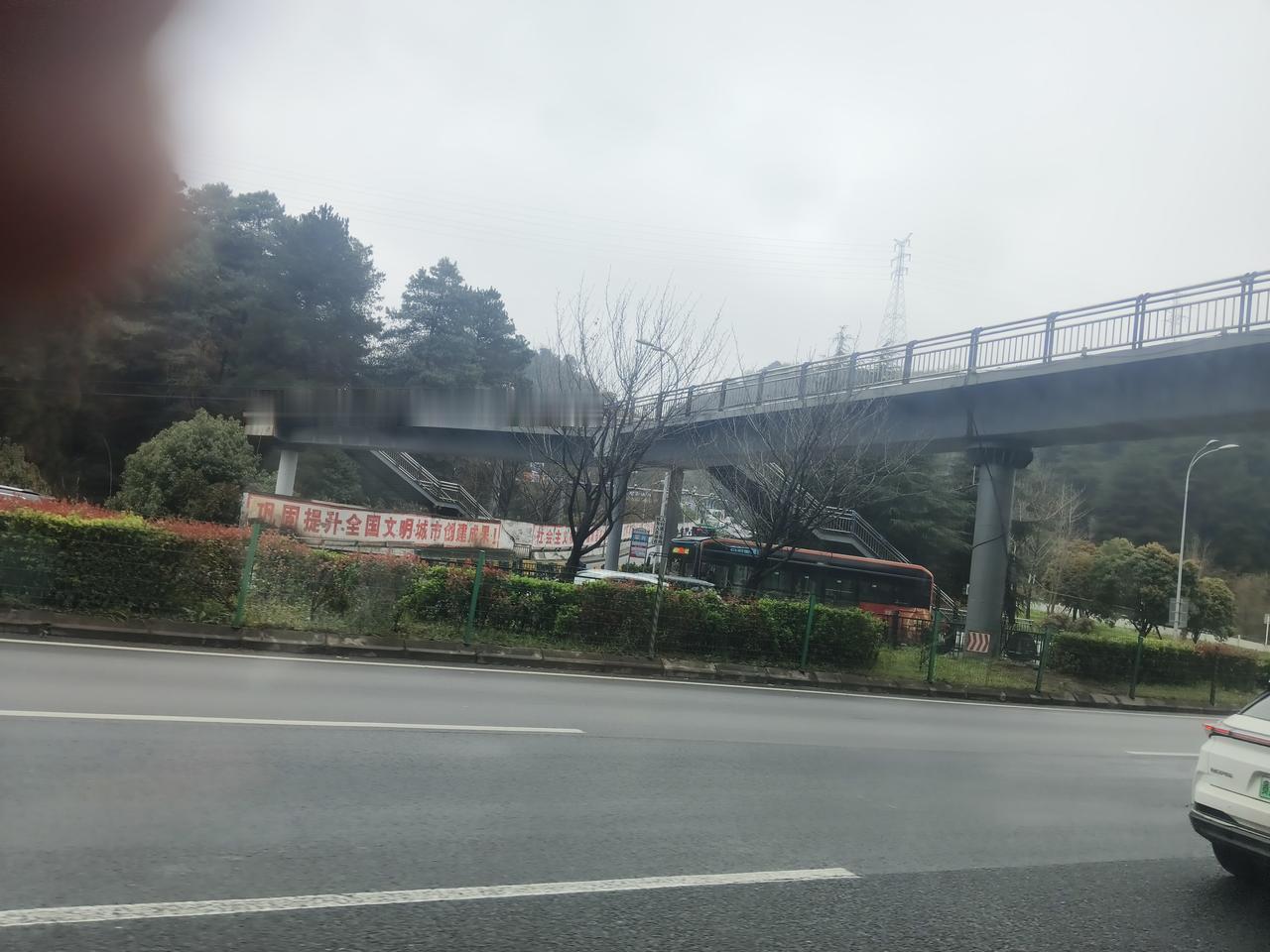 美国让阿联酋给伊朗送30美元现金想干什么？美国这操作真是让人摸不着