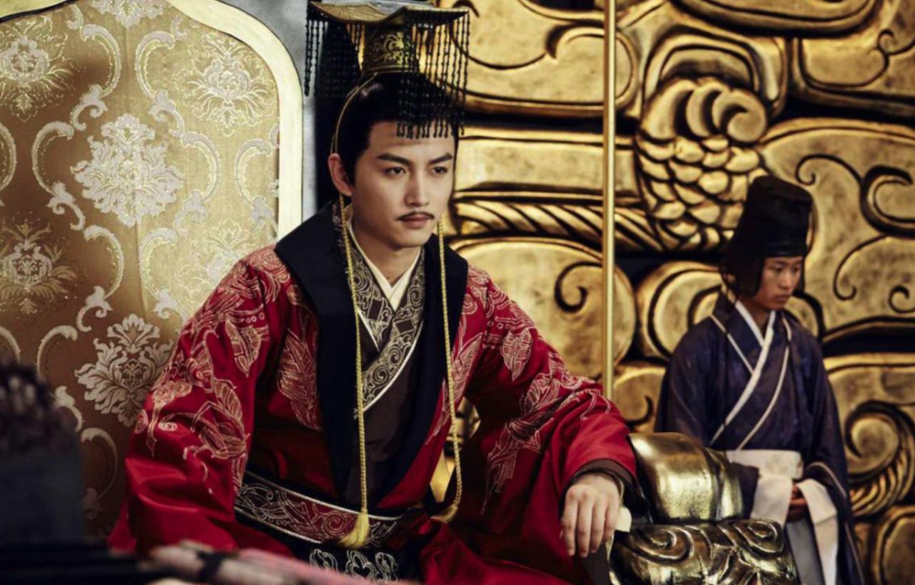 581年，杨坚没听女儿杨丽华的哀求。他夺走了八岁外孙宇文阐的皇位。一夜之间，杨丽