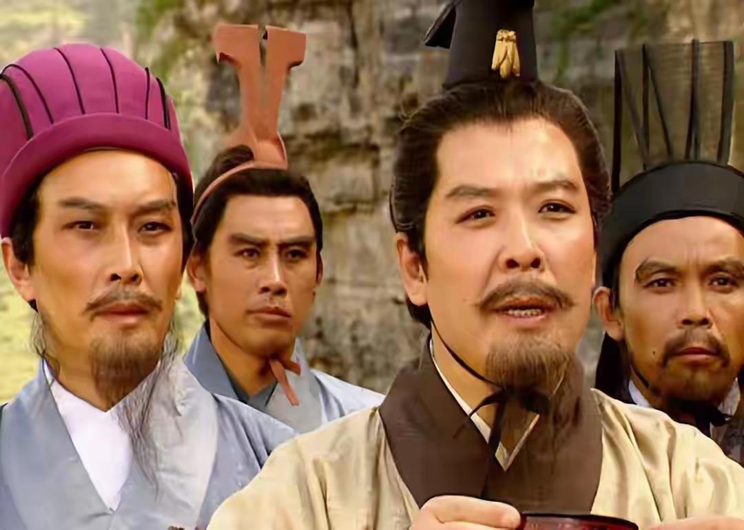 从曹魏投奔蜀汉的四位大将里，三位留名青史，唯独一位被钉在耻辱柱上。三位里王平在