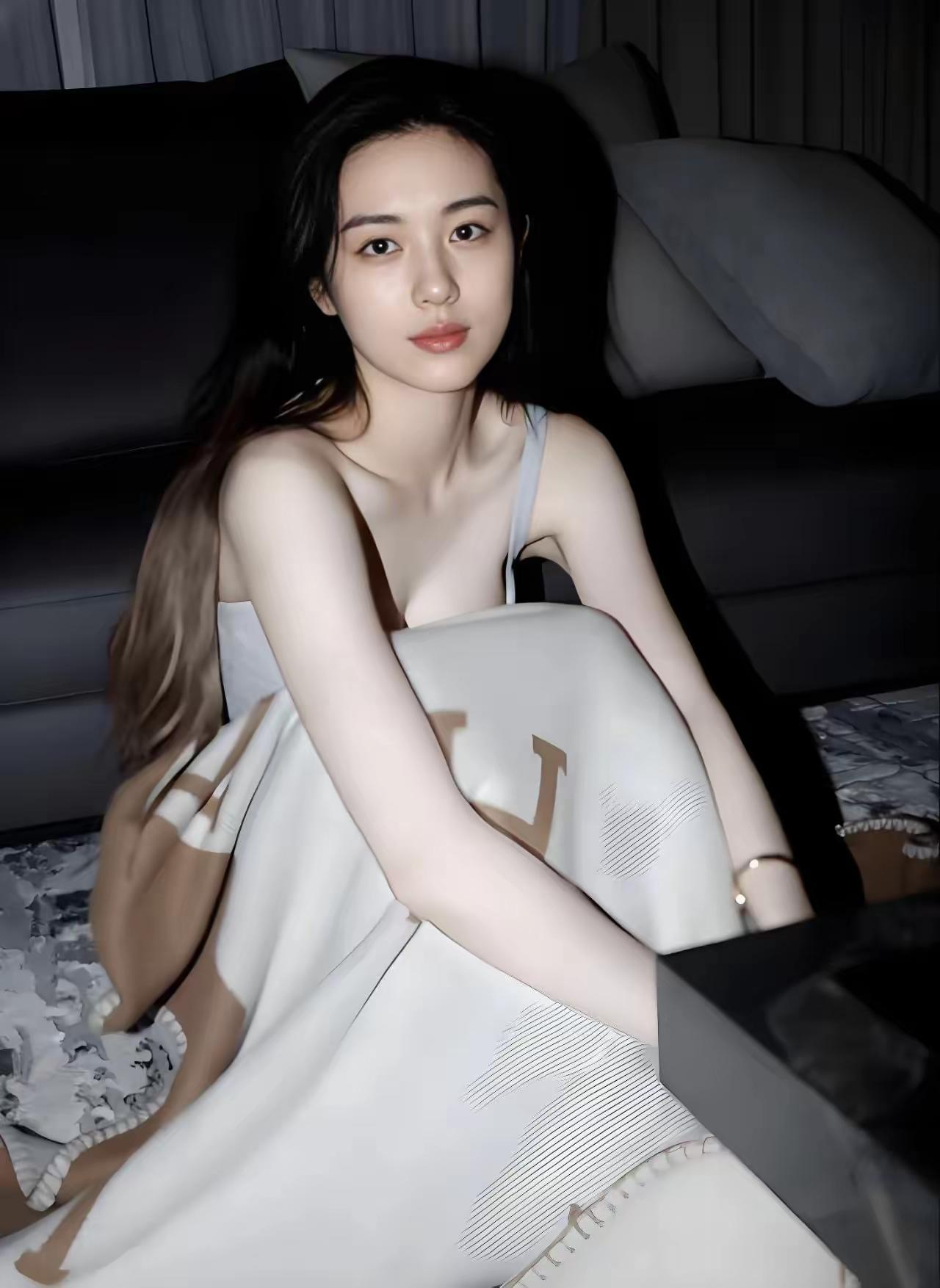 兄弟好好干，等哥发财了，哥一定给你找个嫂子。