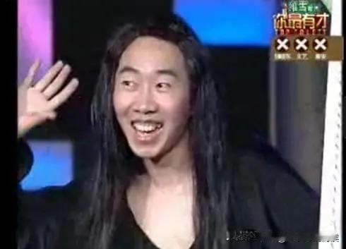 为什么很多人说杨迪是马桶边的小丑？这货本来就是个跳梁小丑，不仅仅人丑，还喜欢扮