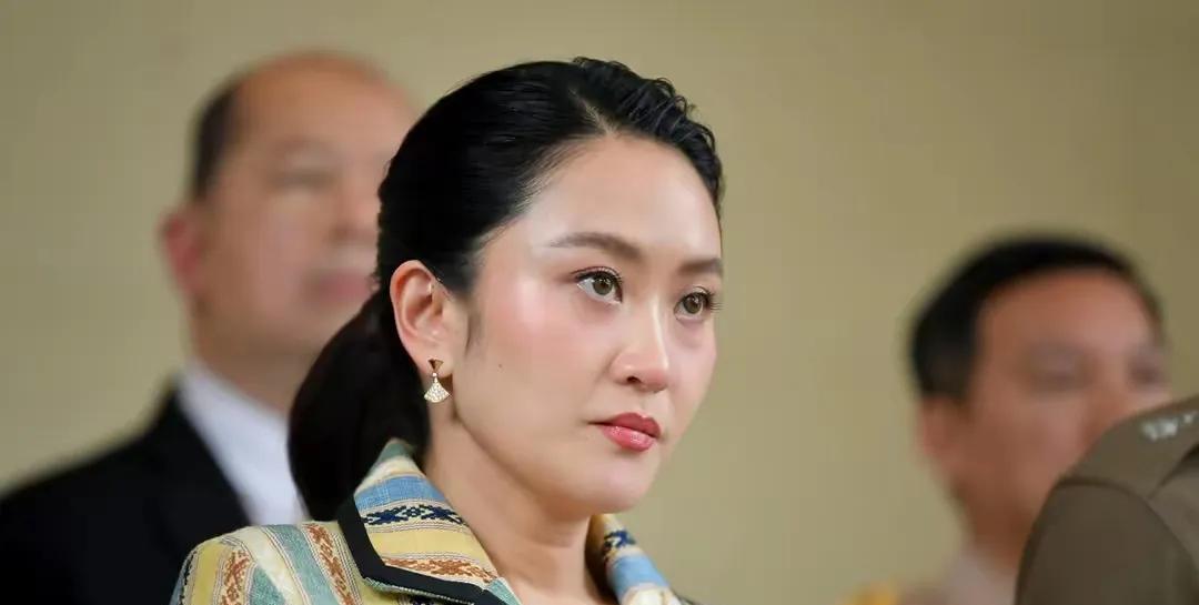 佩通坦的停职，体现了三句话：1、枪杆子里出政权。2、别轻易相信叔叔的节操。