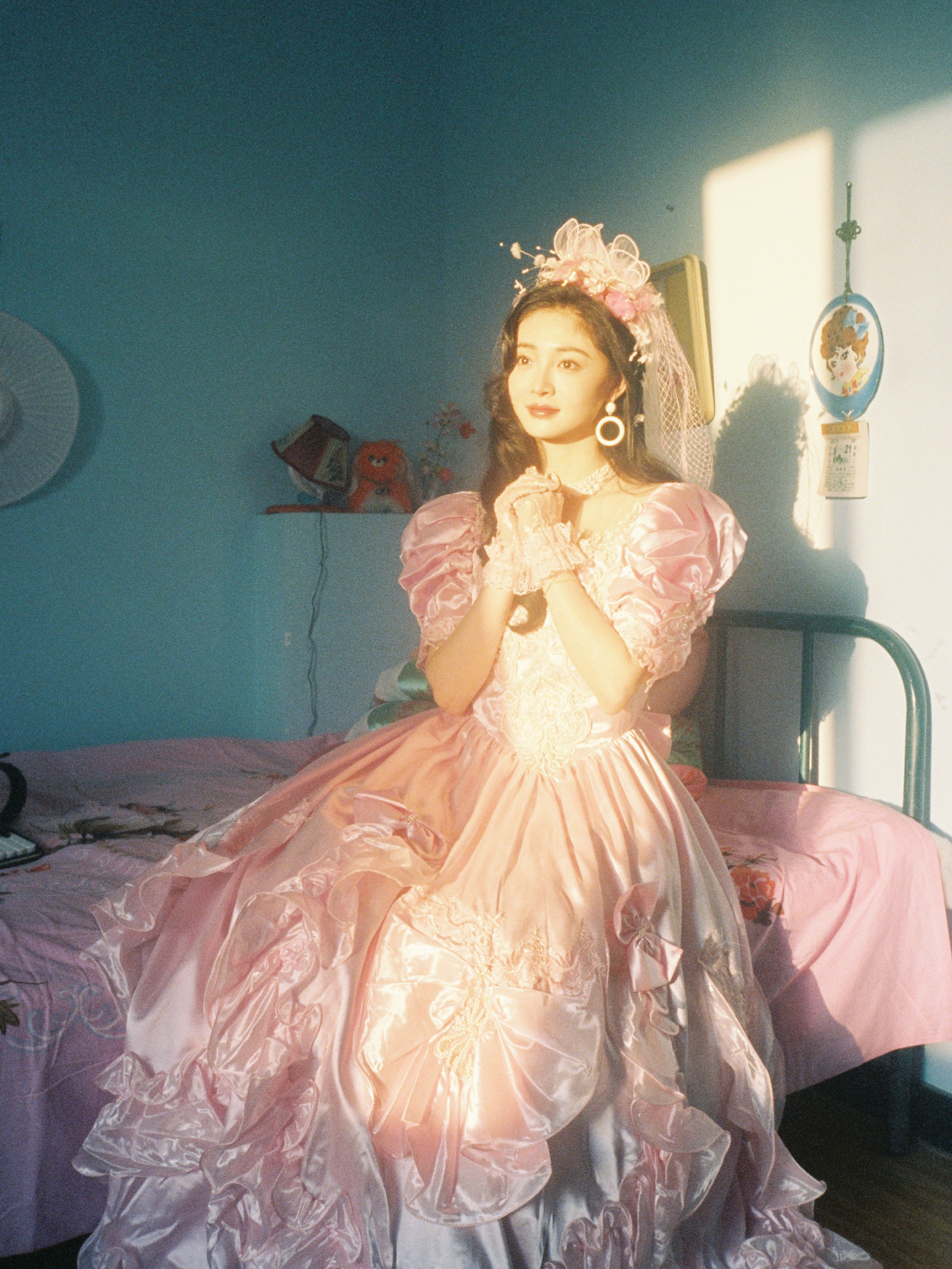 周洁琼，《小巷人家》姗姗的婚纱照，浪漫温柔。周洁琼