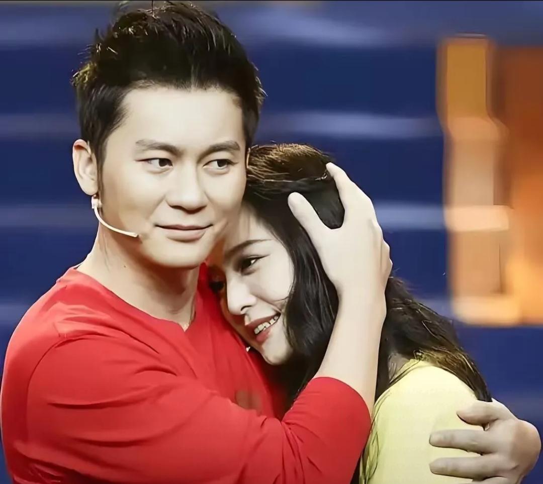 发现没？李晨越来越不对劲了！快50了他，没结婚没小孩，10年坚持录跑男，全