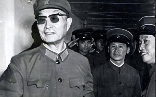 1967年，张爱萍被冠以特务的骂名，时隔多年以后，当初的审讯官濒危之际请求他的原