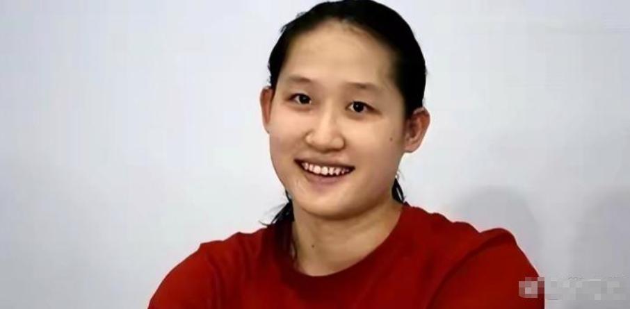 奥运金牌得主坚持嫁给比自己大23岁的教练，成家后很快怀上孩子，2017年孩子出生