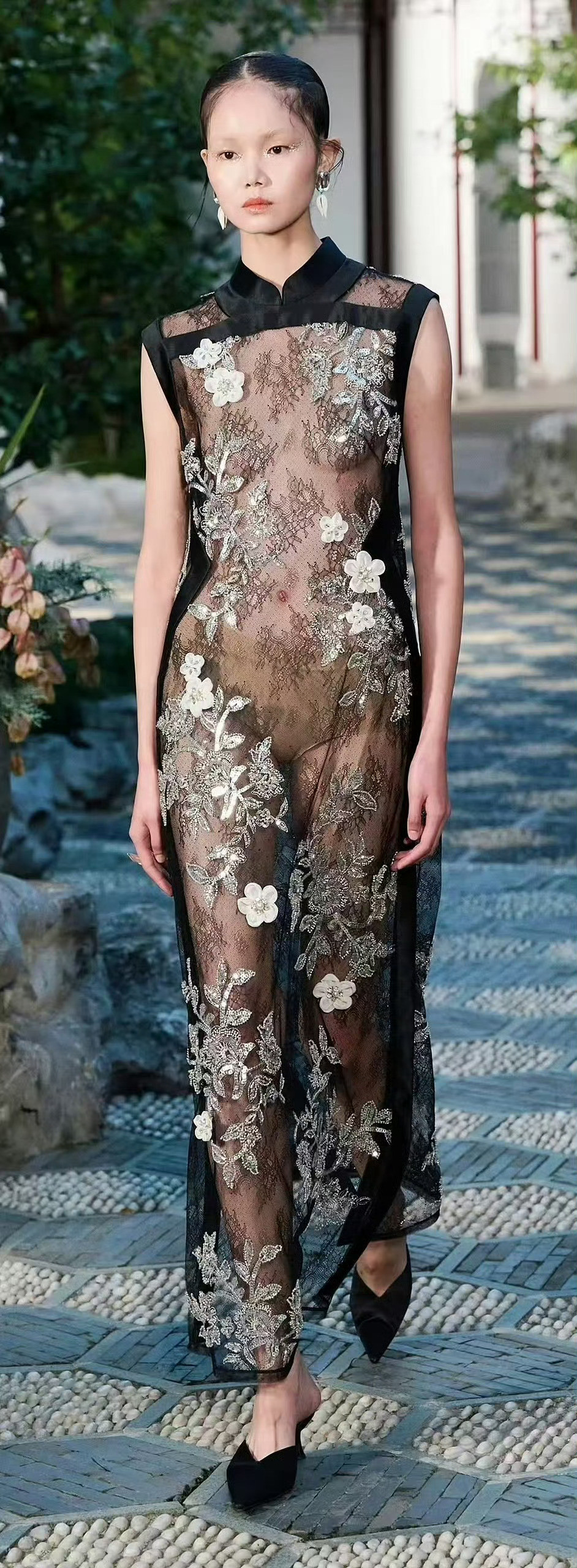 衣服，很会选哈哈哈