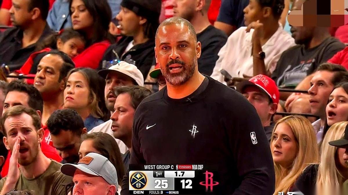 乌度卡那张脸，镜头一给，我隔着屏幕都感觉要气炸了。一节啊，整整一节，12分！