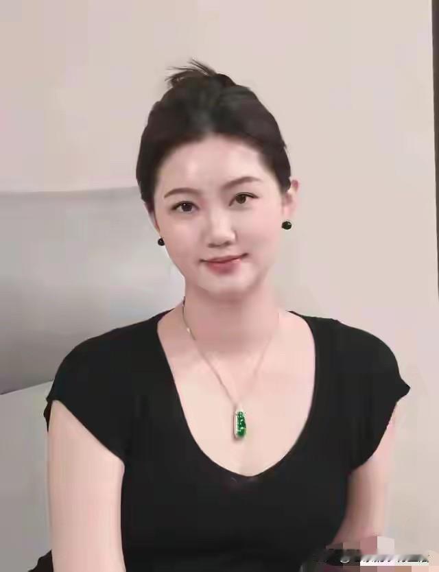 养女人就像养一个儿子不能惯一惯就完蛋得寸进尺懂理的女人毕竟是少数这个社