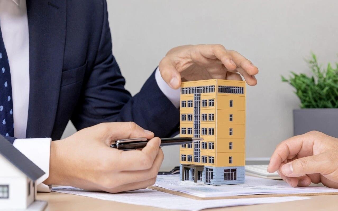 有业主将自己名下空置的房屋委托给中介代为出售，本以为交由专业人员打理可以省心省事