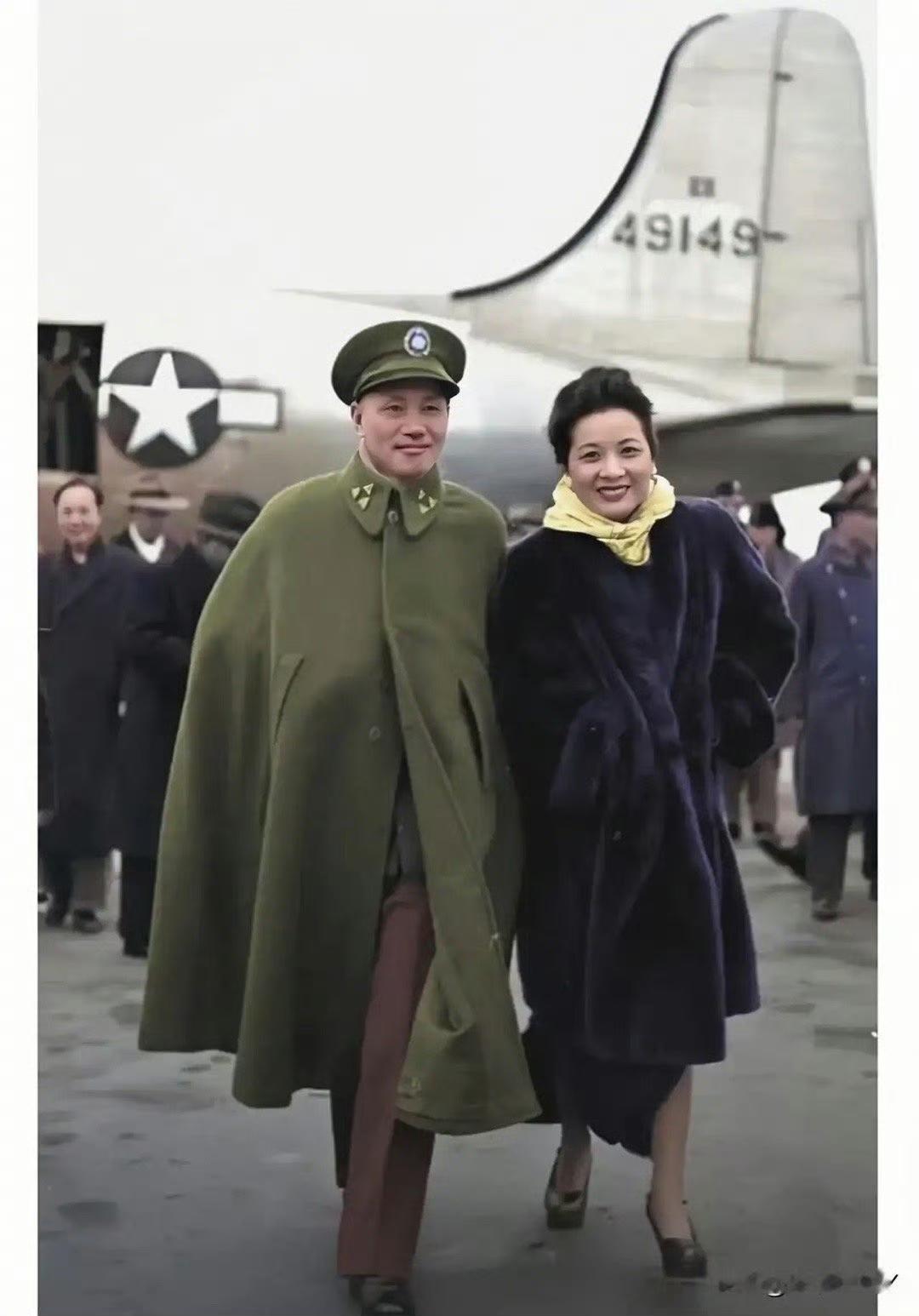 这才是宋美龄的真实模样——并非银幕上的演绎，也绝非影视剧中的演员，而是1947年