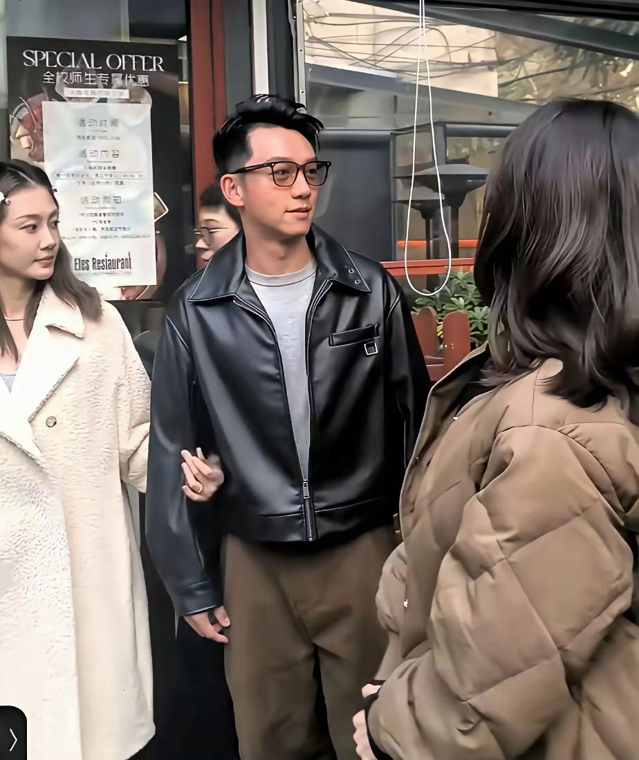 郑凯这转变，真是让人不得不感慨一句：男人成熟起来，是真能看出不一样。年轻时