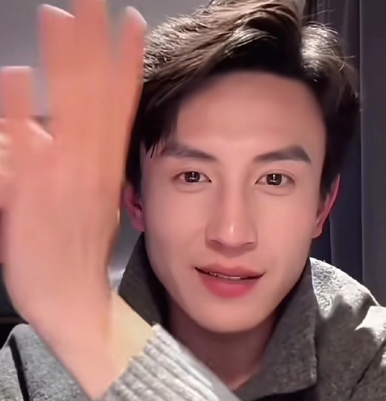 刘萧旭现在为什么不直播了真实原因有四个,归根结底还是最后一个导致的1.比较