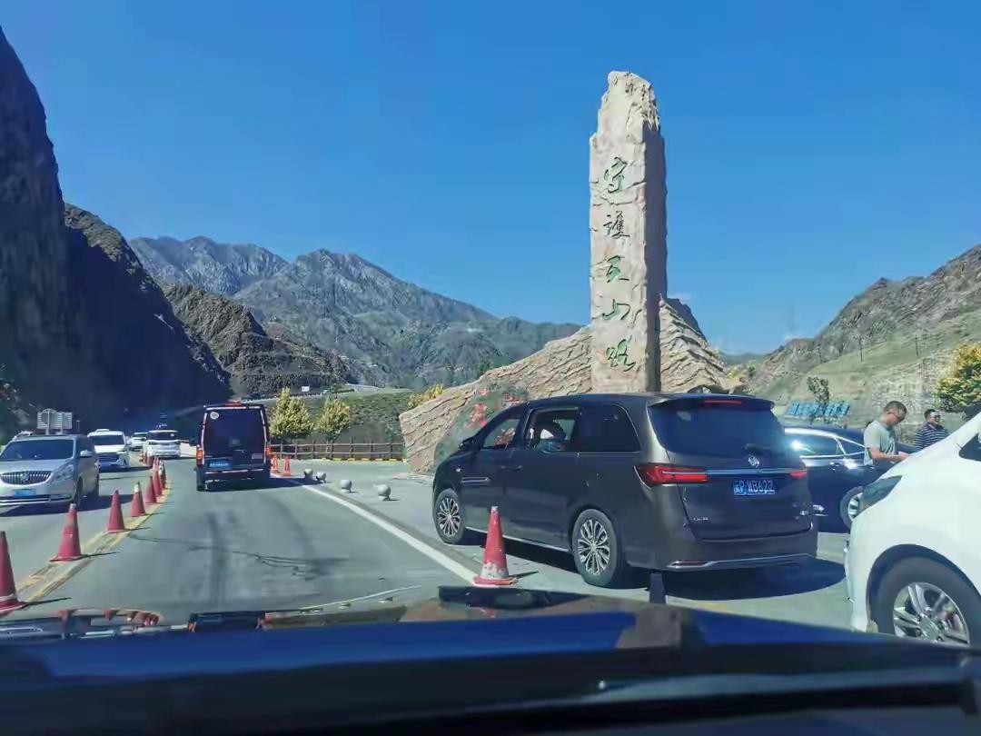 自驾10年，我劝你：千万别为了省过路费，硬着头皮走国道。尤其是云贵川那种地方，