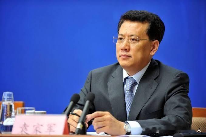 重庆这趟南下，不是去广西串门做客，是去给自家的货抢一条更便宜的出海口。过去重庆的
