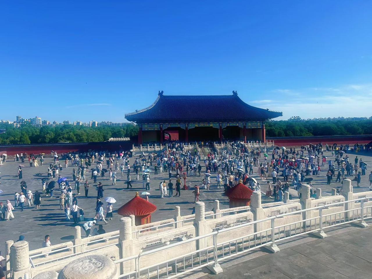 记录我的2026奔赴京城盛夏，漫步天坛与颐和园，触摸历史残垣，在红墙飞檐间，读懂