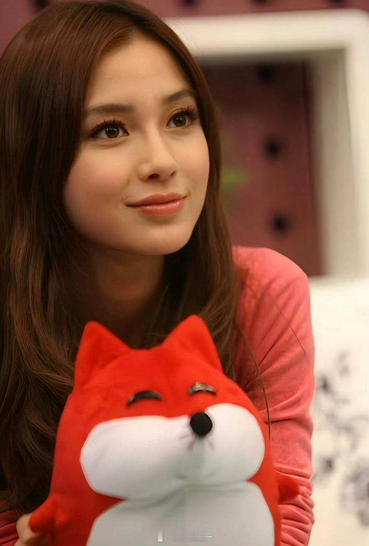 angelababy|杨颖“你是众多花之，中唯一朵开出温柔的花，你永远盛开永