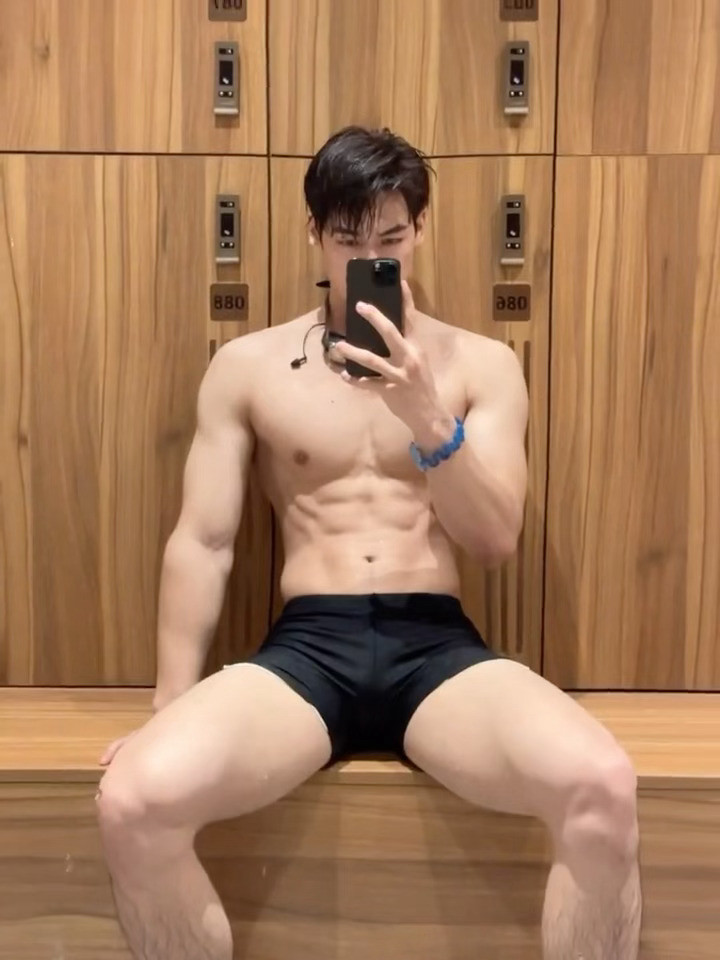饺子要吃烫嘴烫的老公要找壮壮的​​​