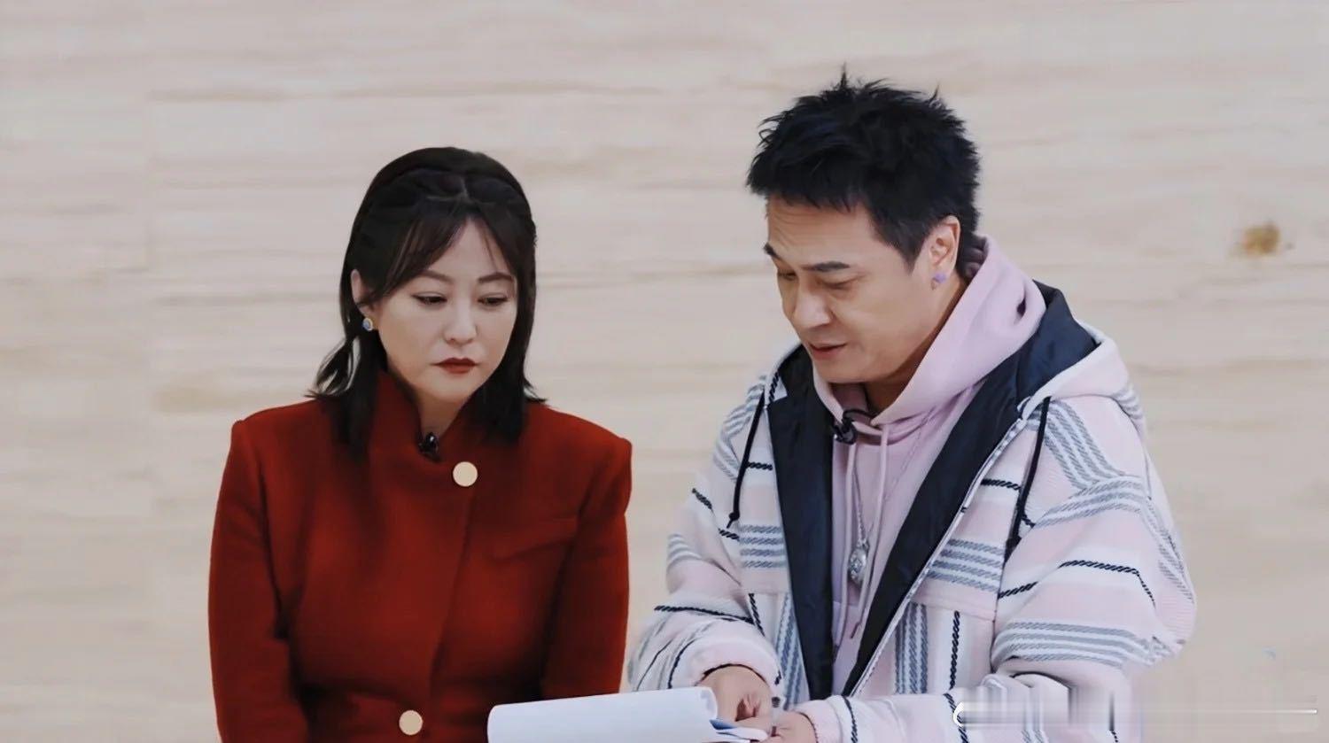 吴镇宇强吻郝蕾无限超越班吴镇宇在《无限超越班4》里完全放开，控制欲的演绎让人屏息