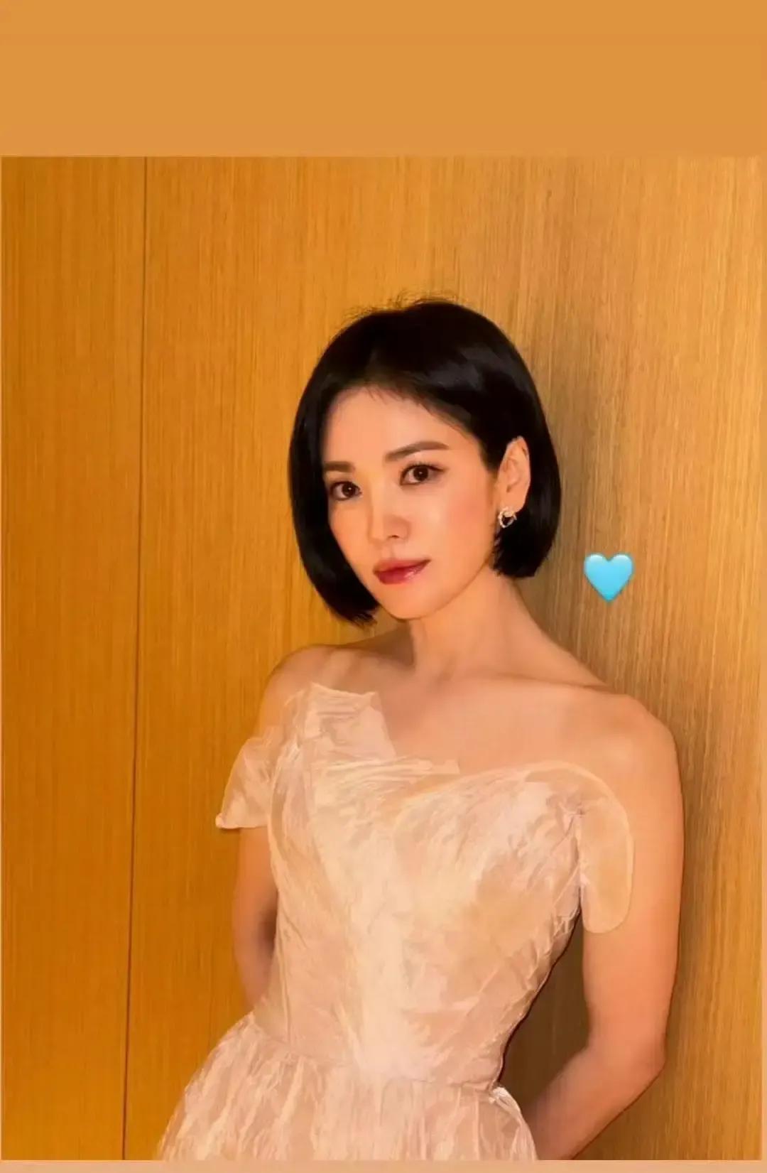 宋慧乔这次被百想挂了个零票，粉丝直接炸锅。我刷到截图也愣住，入围名单里她名字明