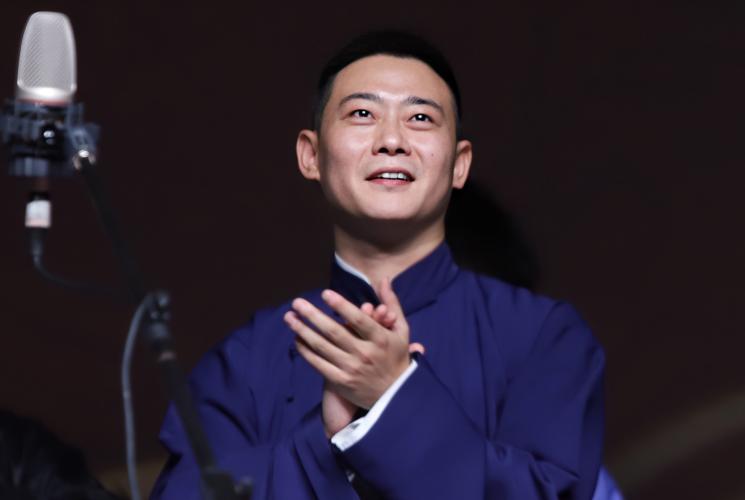 栾云平眼里的郭德纲是什么样的？我们都知道，郭德纲称栾云平是是自己的专属爱徒，还