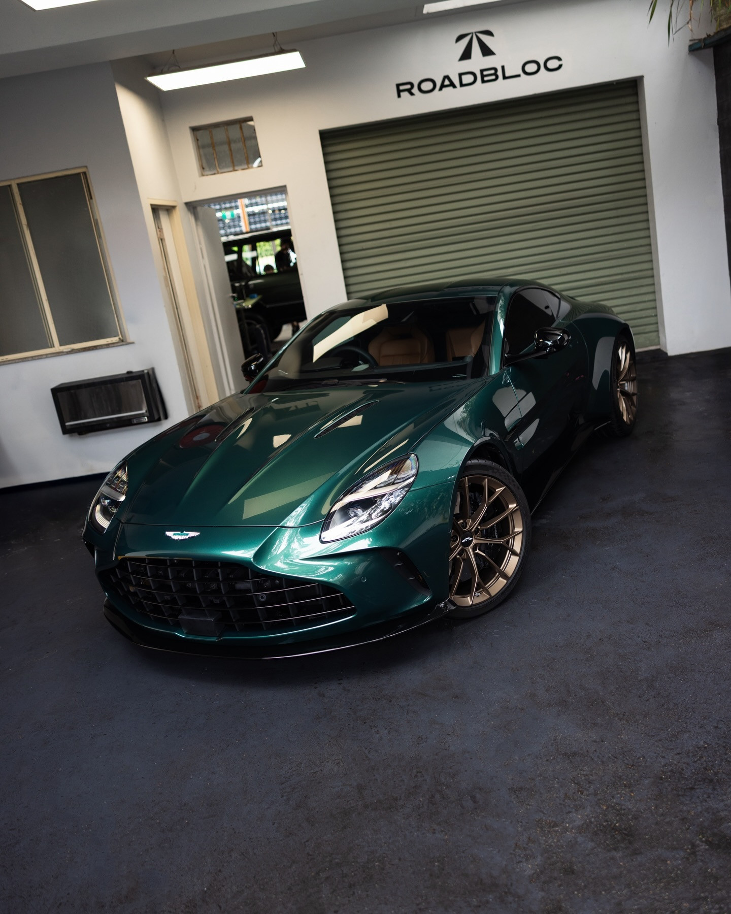 阿斯顿马丁Vantages超级跑车阿斯顿马丁