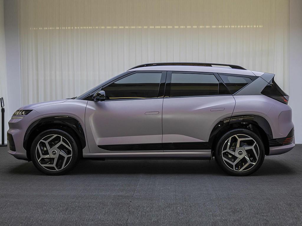 新能源汽车买国产还是买合资品牌，众说纷纭，一位老司机道出了真谛：注重智能化，买新