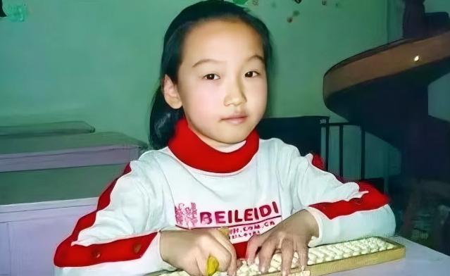 2005年，内蒙古的一个6岁小孩被我国已特种部队破格应召入伍，据说，这个小女孩有