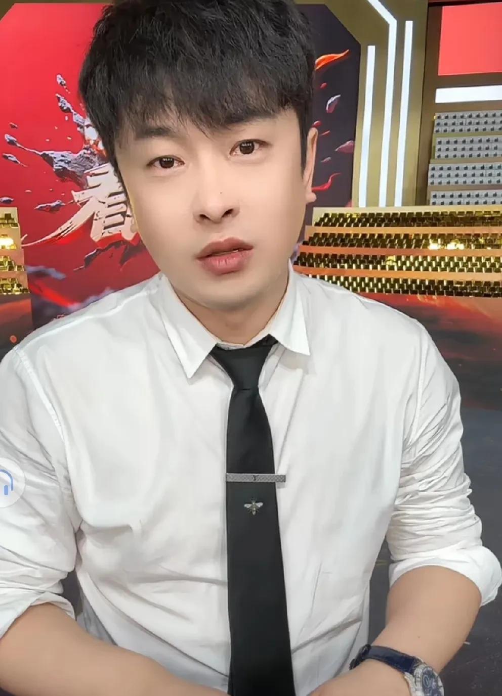 辛巴吐槽几个人不直播仍然被编排进剧本，喊话遍剧本主播，别把辛选的人编排进去！