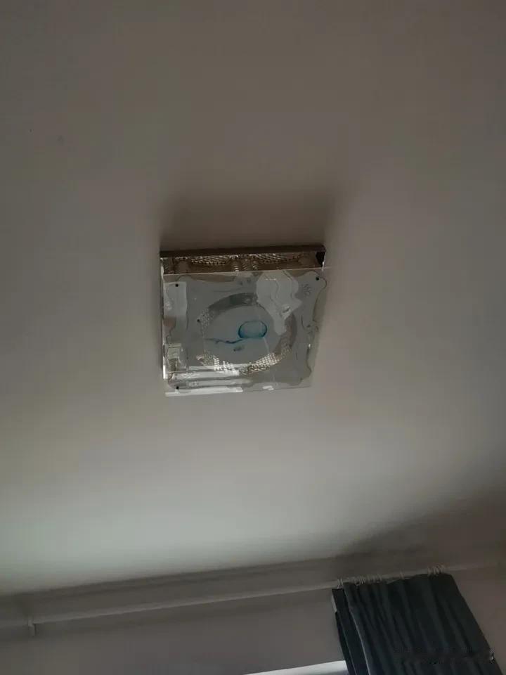 母亲对孩子的成长影响大吗?都有父母是孩子的第一个老师，特别是母亲。父亲基本就是甩