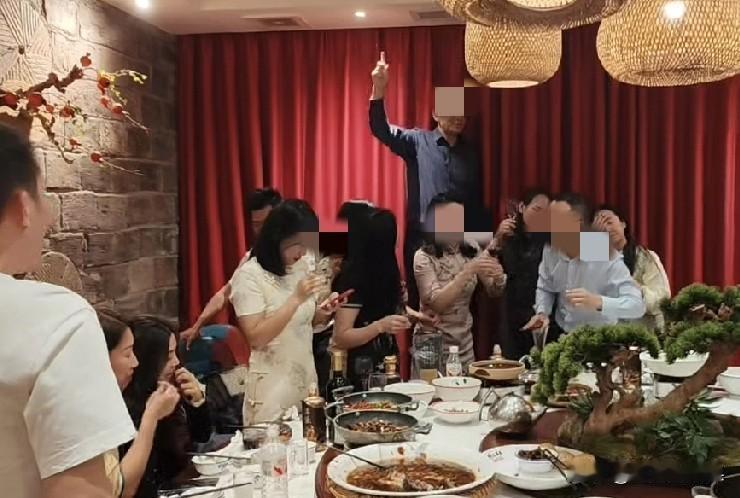 大家有没有发现，现在的同学聚会越来越少，不知道从什么时候开始曾经盛行同学聚会，慢