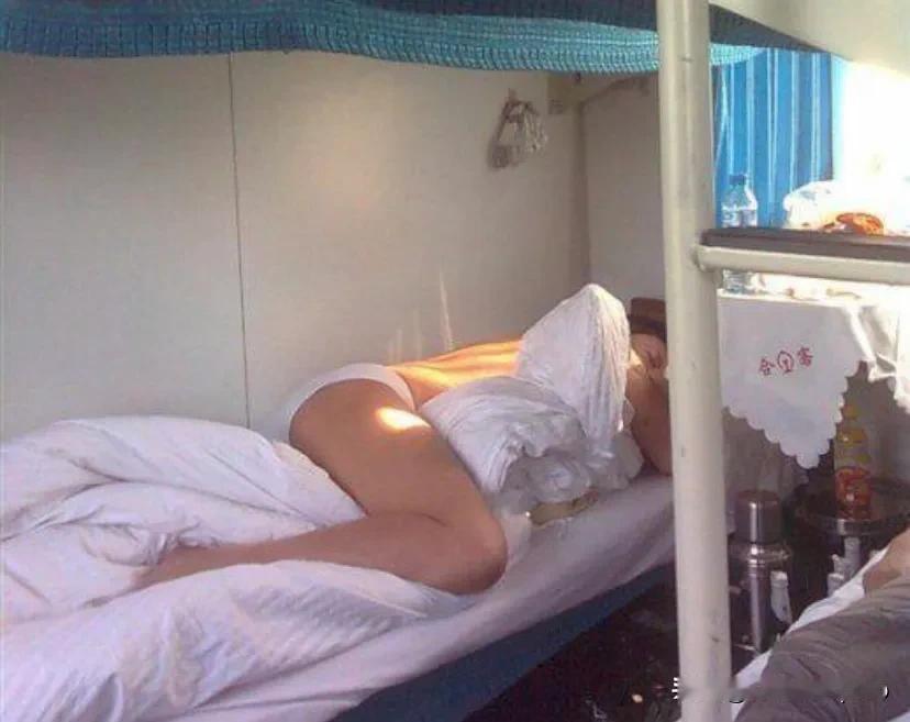 真的太贴心了!我实在是太喜欢K180这趟车了!昨天查看列车表发现时都兴奋了好一阵