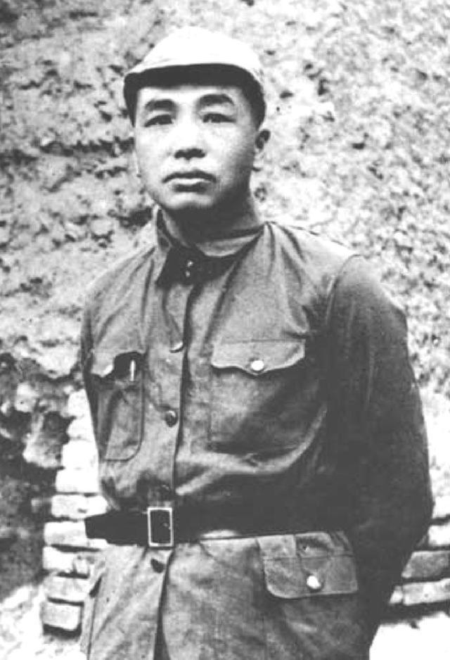 说起开国将帅里家境最丰厚的人，既不是林彪、罗荣桓，也不是大地主出身的赖传珠、将门